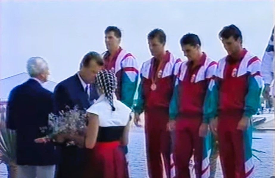 Schmitt Pál adta át az ezüstérmeket 1992-ben